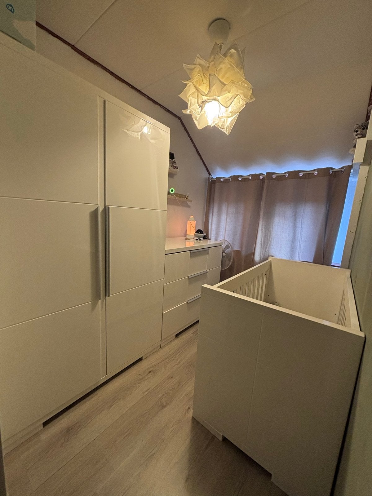 Witte babykamer set: Commode, kast en ledikant, Ophalen, Gebruikt