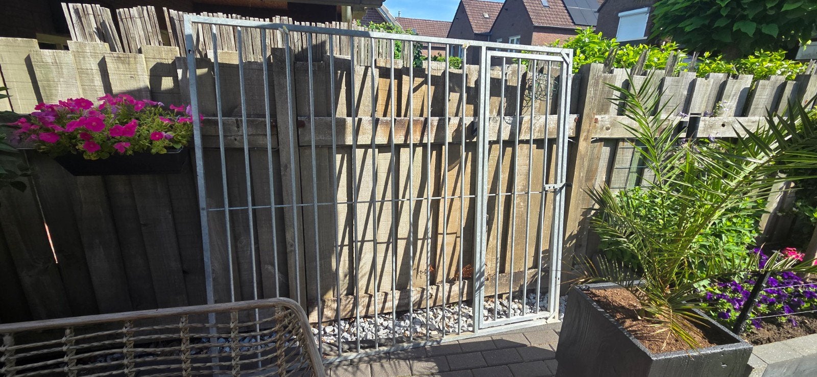 Stevig ijzeren hekwerk met poort, Ophalen, Gebruikt