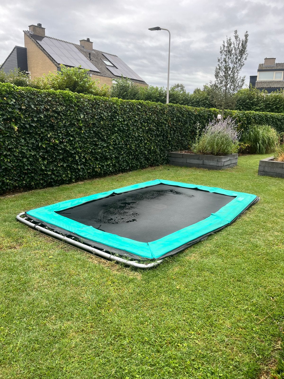Trampoline groot 375x 240 cm, Ophalen, Gebruikt