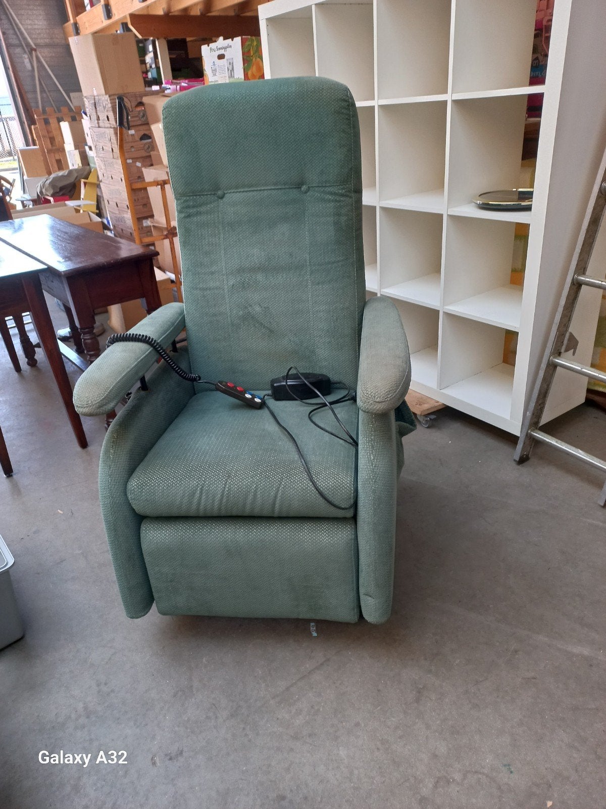 Comfortabele elektrische sta-op stoel, Ophalen, Gebruikt, Overige kleuren, Comfortabel