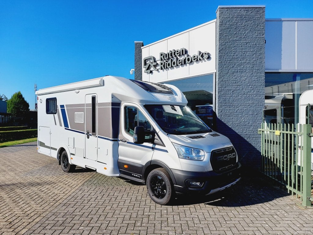 Carado T 449 EDITION26, Standaard zit, Ringverwarming, Ford, Bedrijf