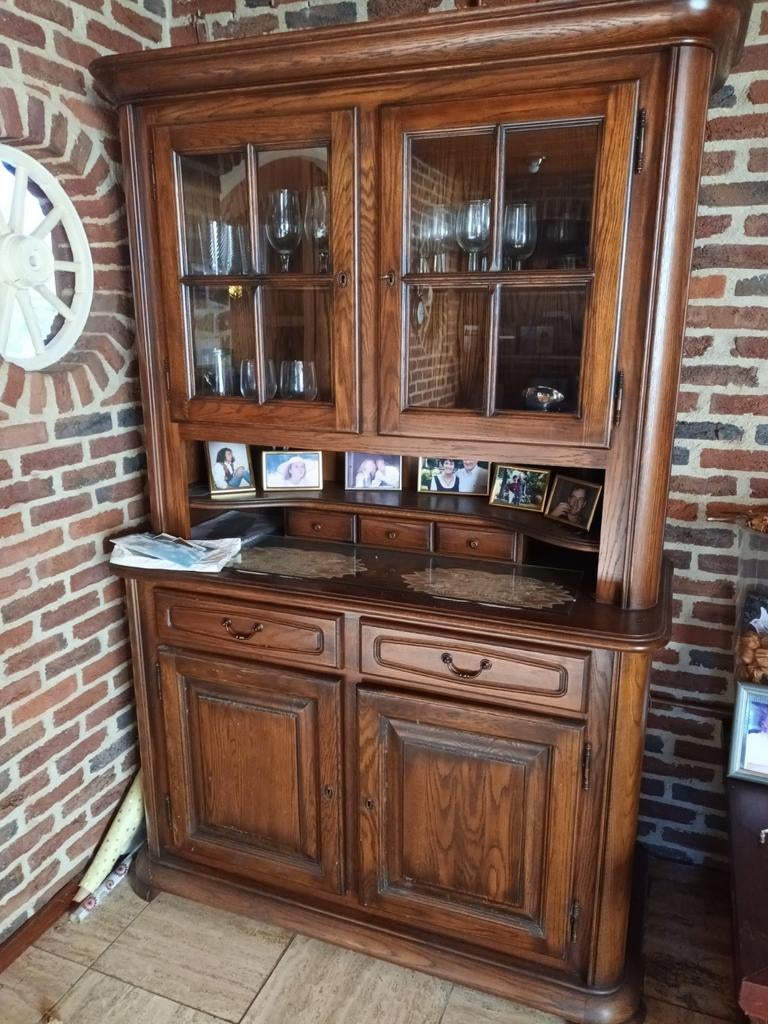 Eikenhouten buffetkast met vitrine en lades, Glas, Gebruikt, 100 tot 150 cm, Klassiek