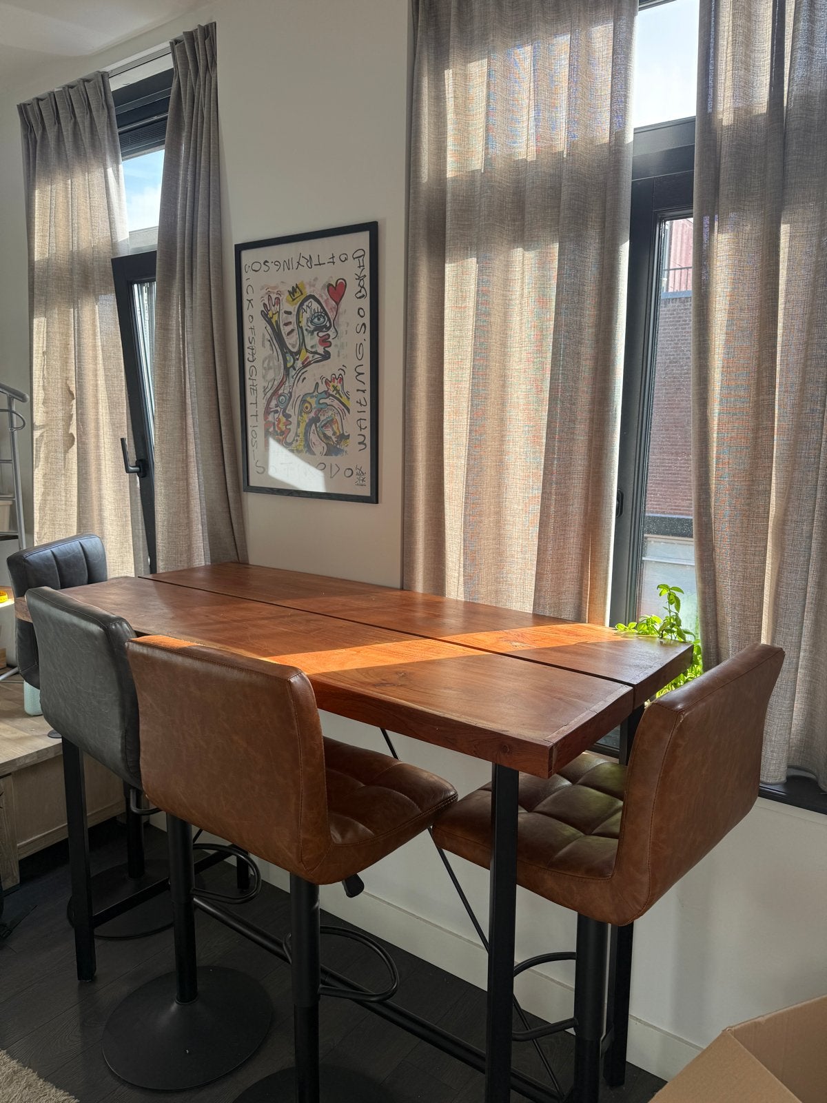 Bartafel 150x70 met 4 verstelbare barkrukken, Huis en Inrichting, Ophalen of Verzenden, In hoogte verstelbaar, Gebruikt