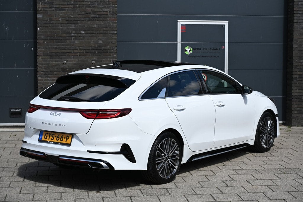 Kia ProCeed 1.5 T-GDi GT-PlusLine Panoramadak Automaat, JBL,, Auto's, Kia, 1325 kg, Euro 6, 4 cilinders, 610 kg