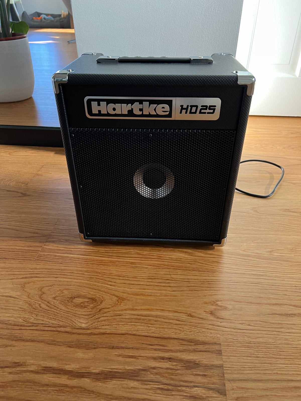 Hartke HD25 Basgitaarversterker - Zo goed als nieuw, Ophalen of Verzenden, Zo goed als nieuw, Basgitaar, Minder dan 50 watt