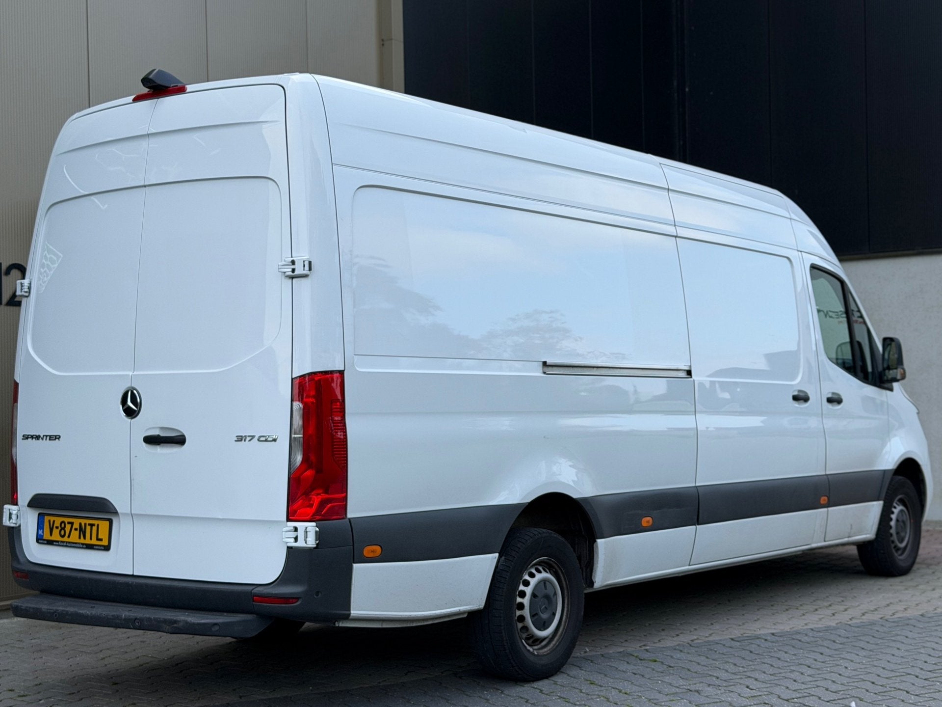 Mercedes-Benz SPRINTER 317CDI|L3H2|RWD|Carplay, Automaat, Dealer onderhouden, Achterwielaandrijving, Euro 6