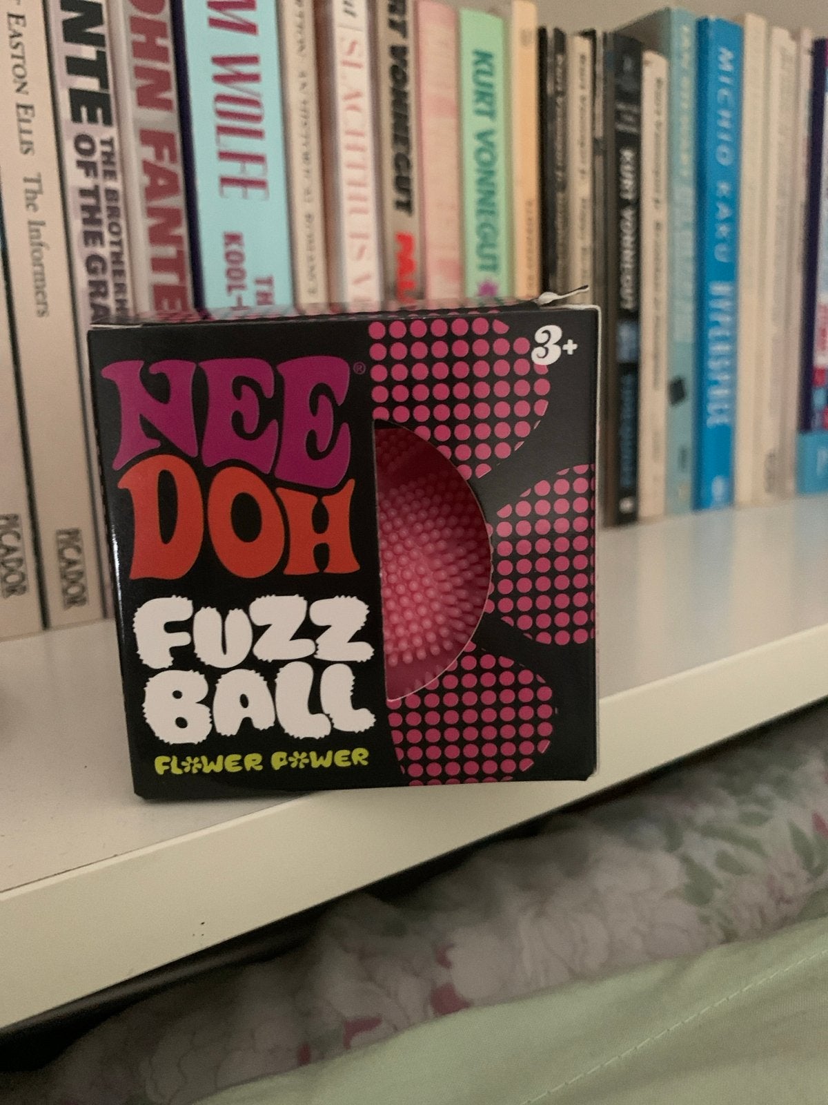 NeeDoh Fuzz Ball - Stressbal met zachte textuur, Ophalen, Nieuw, Jongen of Meisje