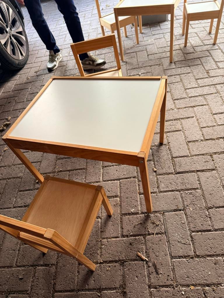 Ikea Kindertafel en stoelen set - Hout en wit, Ophalen, Zo goed als nieuw, Tafel(s) en Stoel(en)