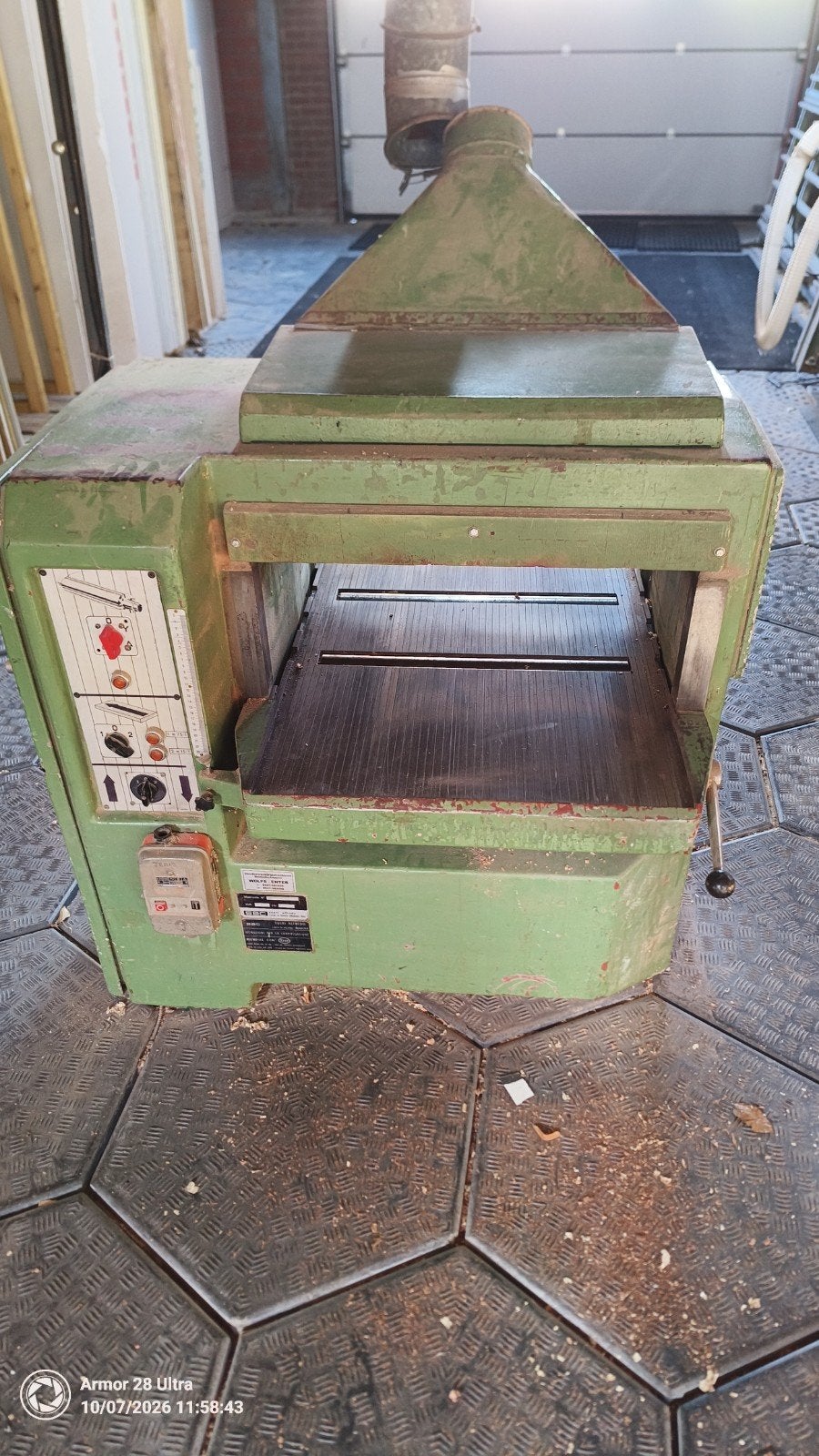 SAC vlak- en vandiktebank 610x230mm met 2 beitelsets, Ophalen, Gebruikt, Elektrisch