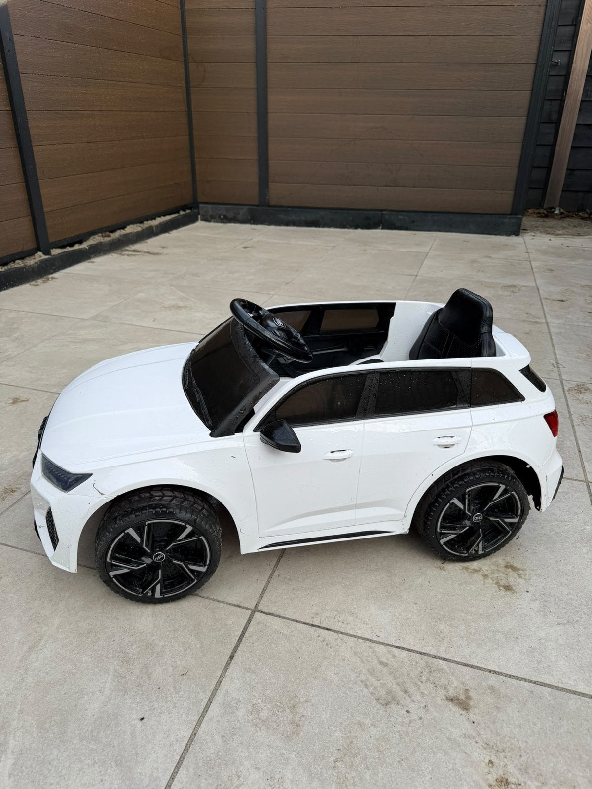 Audi RS6 elektrische kinderauto - met Bluetooth COMPLEET, Gebruikt