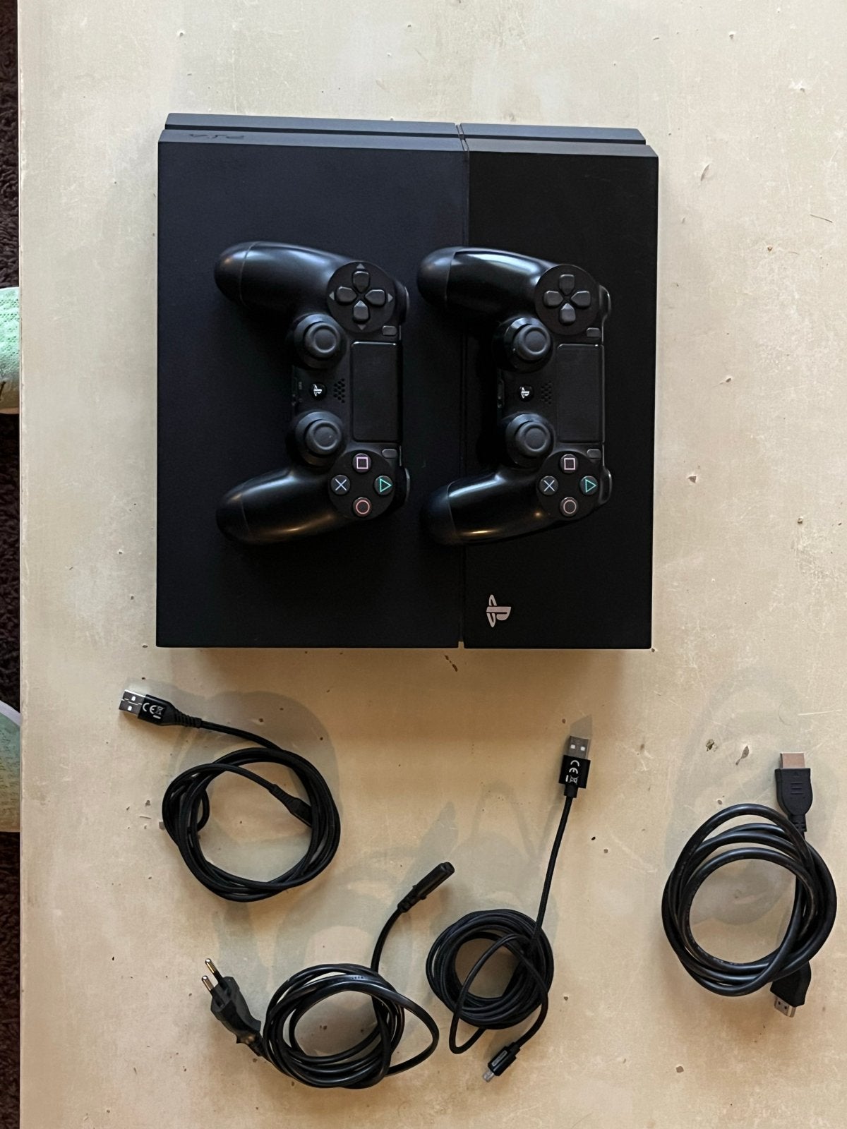 Sony PlayStation 4 (PS4) met 2 controllers en kabels, Met 2 controllers, Ophalen of Verzenden, Original, 500 GB