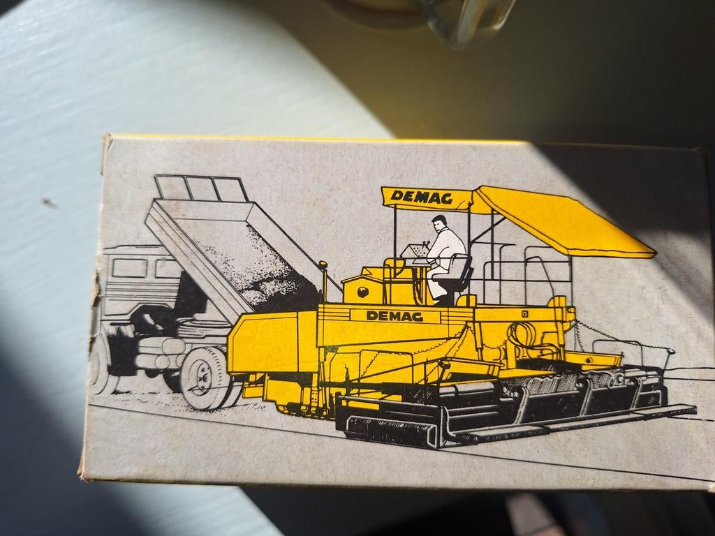 Demag asfalteermachine  nzg, Hobby en Vrije tijd, Ophalen of Verzenden, Auto