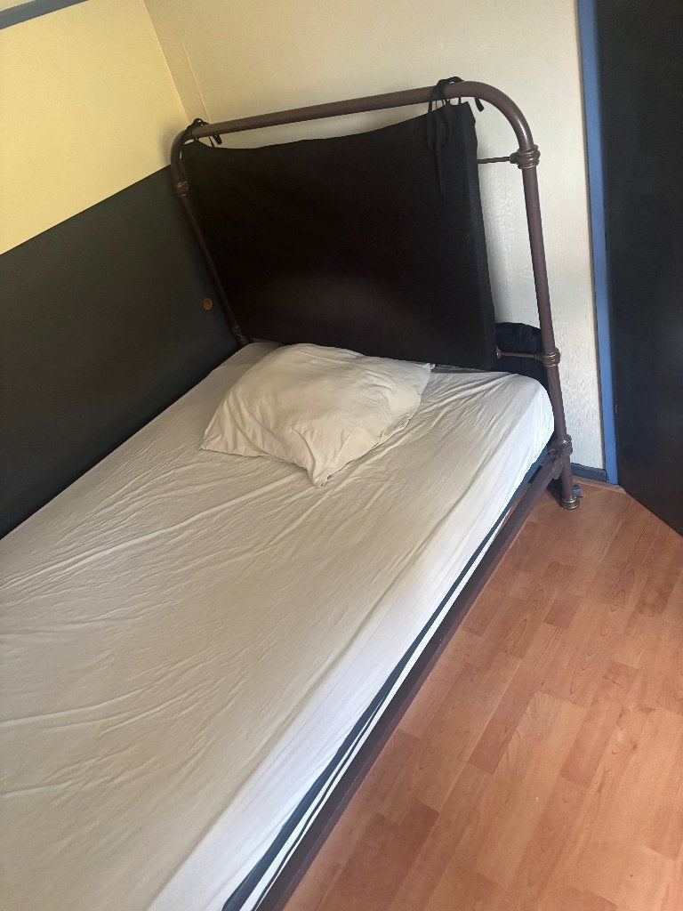 Gratis Twijfelaar met Auping bedbodem, Ophalen, Gebruikt, Bruin, Twijfelaar