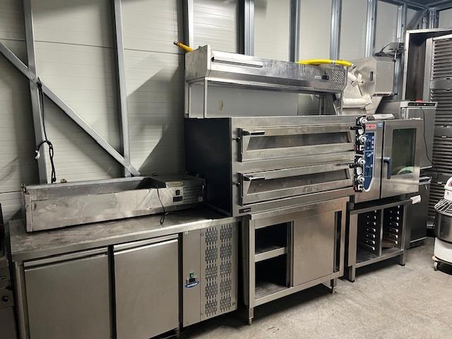 SPOED!!! Complete HORECA Lunchroom inventaris en inboedel, Ophalen of Verzenden, Zo goed als nieuw, Zonder timer, 1600 gram deeg of meer