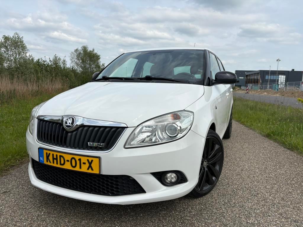 Skoda Fabia RS 1.4 TSI DSG 180PK 2013 Sportief & Praktisch, Stof, Zwart, 4 cilinders, 179 pk