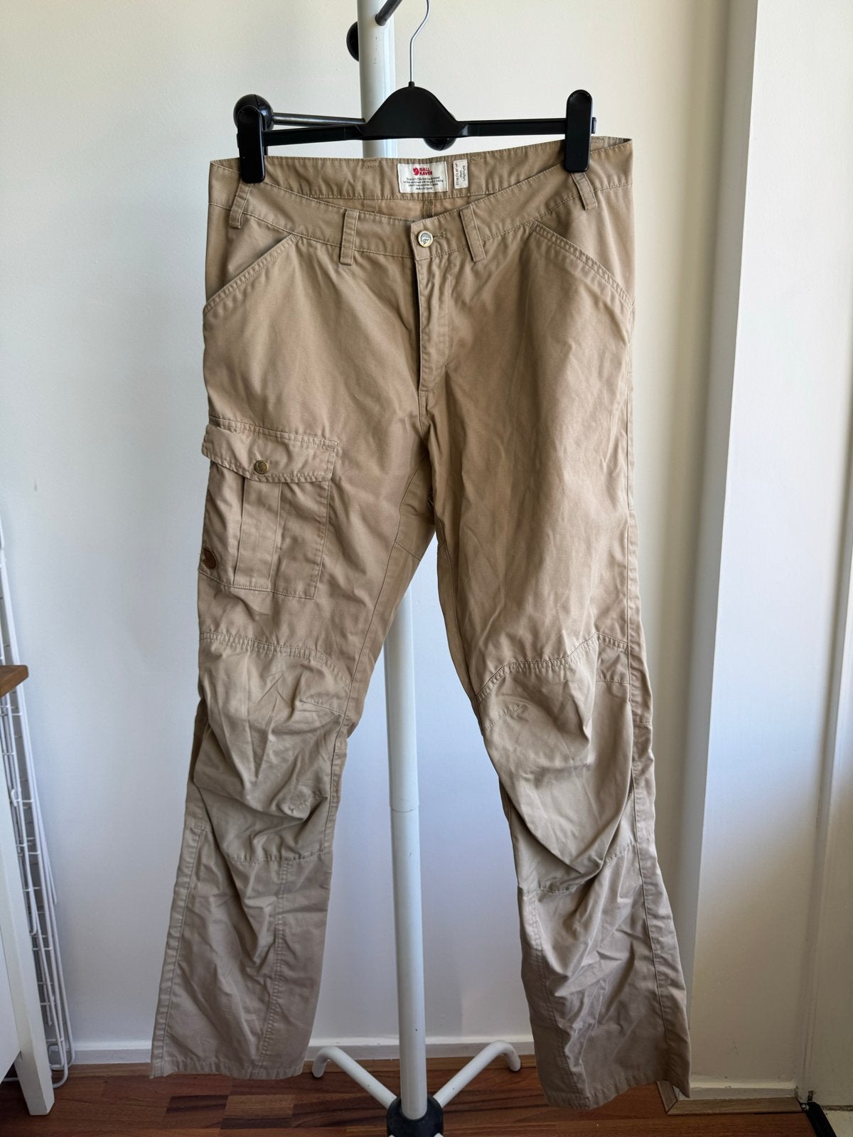 Fjällräven Nils Trousers - Heren Outdoor Broek, Ophalen of Verzenden, Gedragen, Maat 48/50 (M), Beige