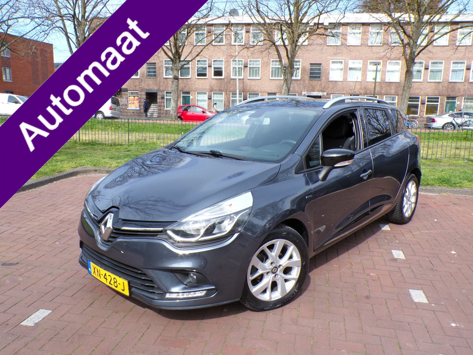 Renault Clio Estate 1.2 TCe Intens AUTOMAAT TEL NAVI CRUISEC, Auto's, Dealer onderhouden, Gebruikt, Euro 6, 4 cilinders