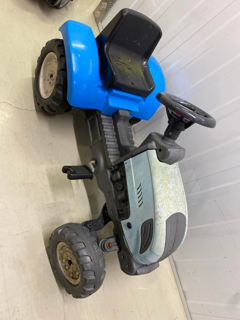 Tractor trapauto - Buitenspeelgoed - Zo goed als nieuw, Ophalen, Zo goed als nieuw, Trapvoertuig