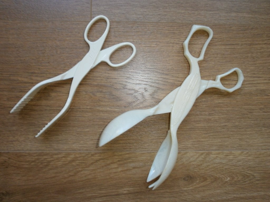 Oude salade- en petit-four tang laatste gemerkt 'Gerda', Ophalen of Verzenden