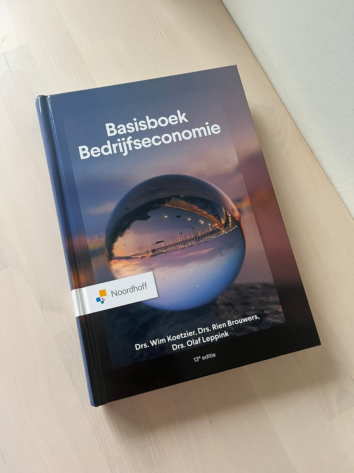 Rien Brouwers - Basisboek Bedrijfseconomie, Ophalen of Verzenden, Rien Brouwers; Wim Koetzier; Olaf Leppink, Management, Zo goed als nieuw