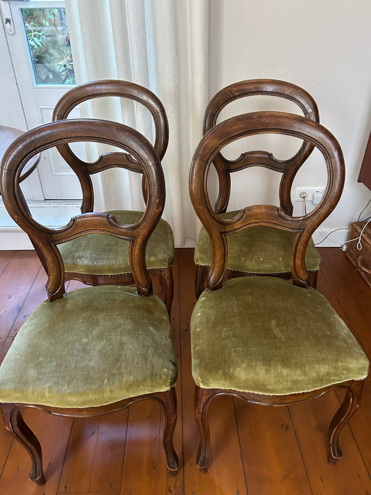 Set van 4 antieke stoelen met groen velours bekleding, Ophalen