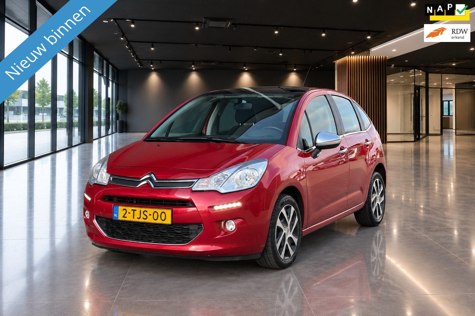 Citroen C3 1.6 E-HDI COLLECTION BJ014 PANORAMA LED, Auto's, Voorwielaandrijving, Euro 5, Stof, Gebruikt