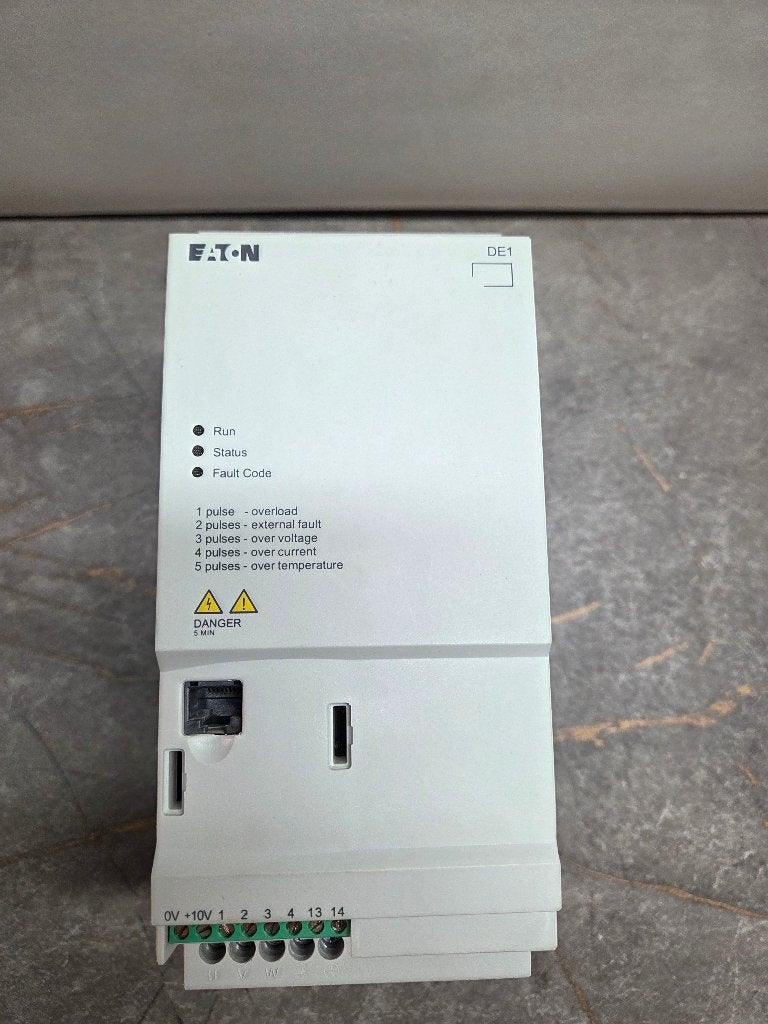 14x Eaton DE1-345D0FN-N20N PowerXL VFD 2.2kW 400V 5A 174336, Ophalen of Verzenden, Gebruikt
