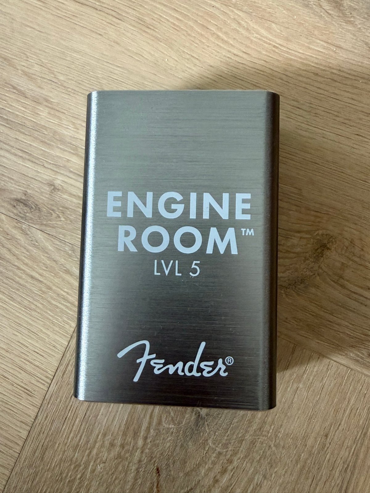 Fender Engine Room LVL 5 Power Supply voor effectpedalen, Muziek en Instrumenten, Effecten, Ophalen of Verzenden, Zo goed als nieuw