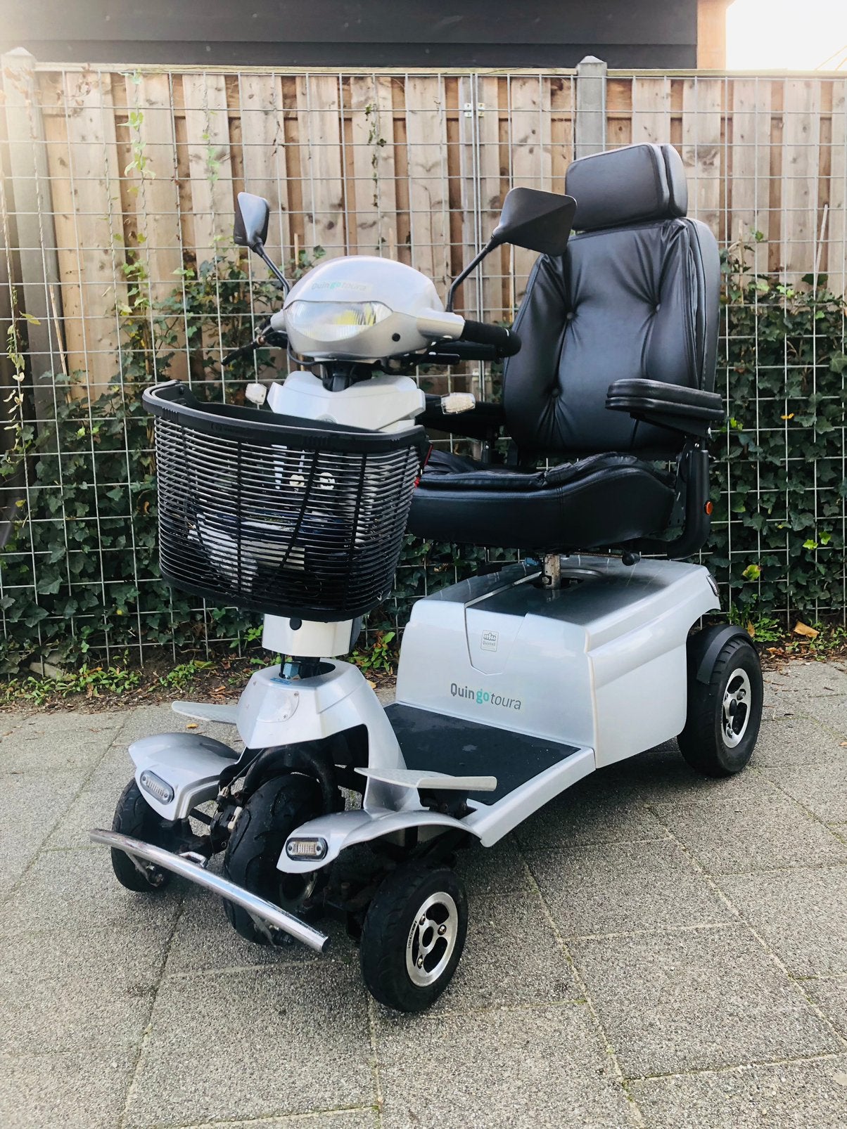 Zeer nette scootmobiel Quingo 5wiel VOLLEDIG GEVEERD, Ophalen of Verzenden, Zo goed als nieuw