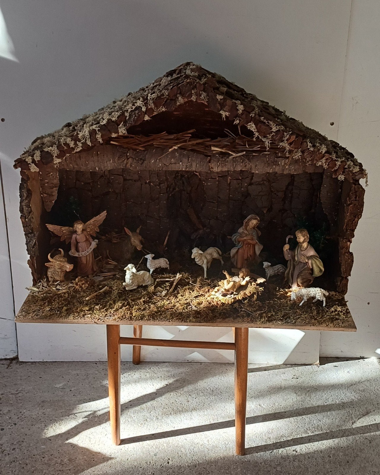 Grote vintage kerststal met alle figuren, Ophalen