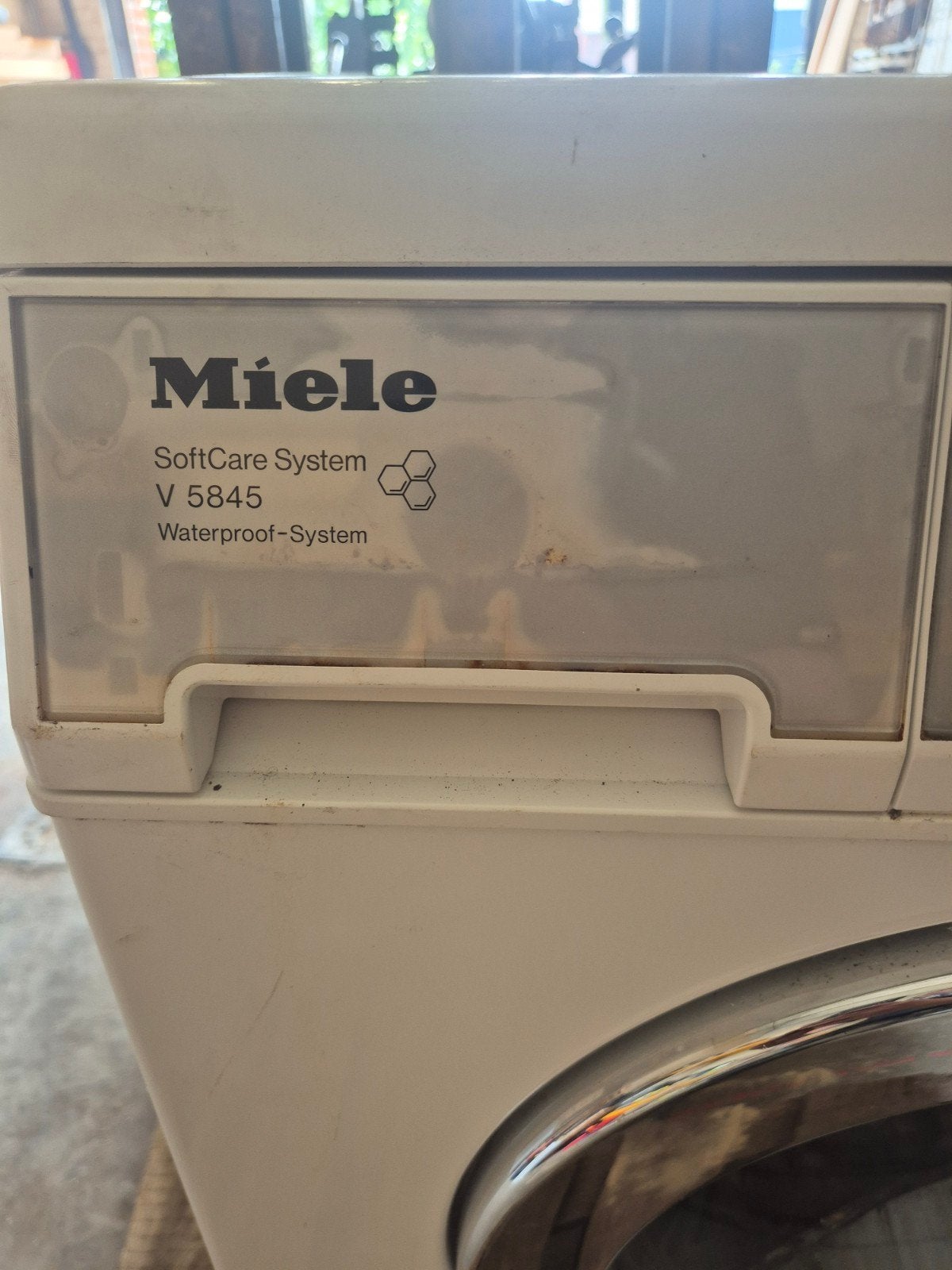 Miele SoftCare System V 5845 Wasmachine - Gebruikt maar goed, Gebruikt, Ophalen of Verzenden, 85 tot 90 cm, 1200 tot 1600 toeren