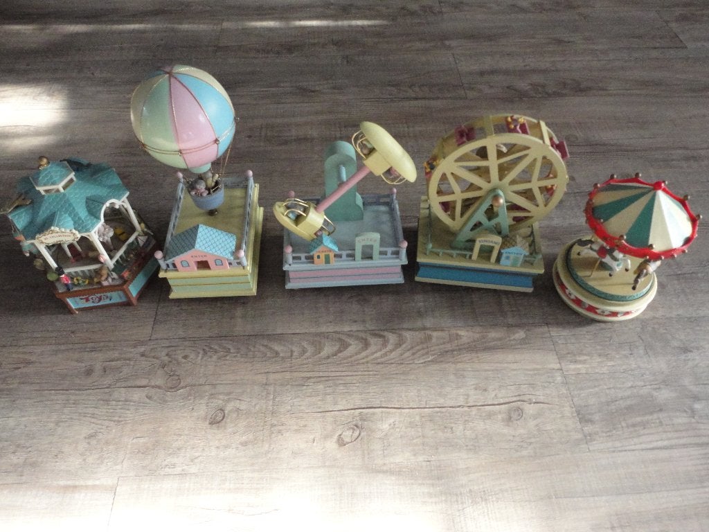 LEUKE VINTAGE VERZAMELING SPEELDOZEN/MUZIEKDOZEN/ ENESCO, Ophalen of Verzenden, Zo goed als nieuw