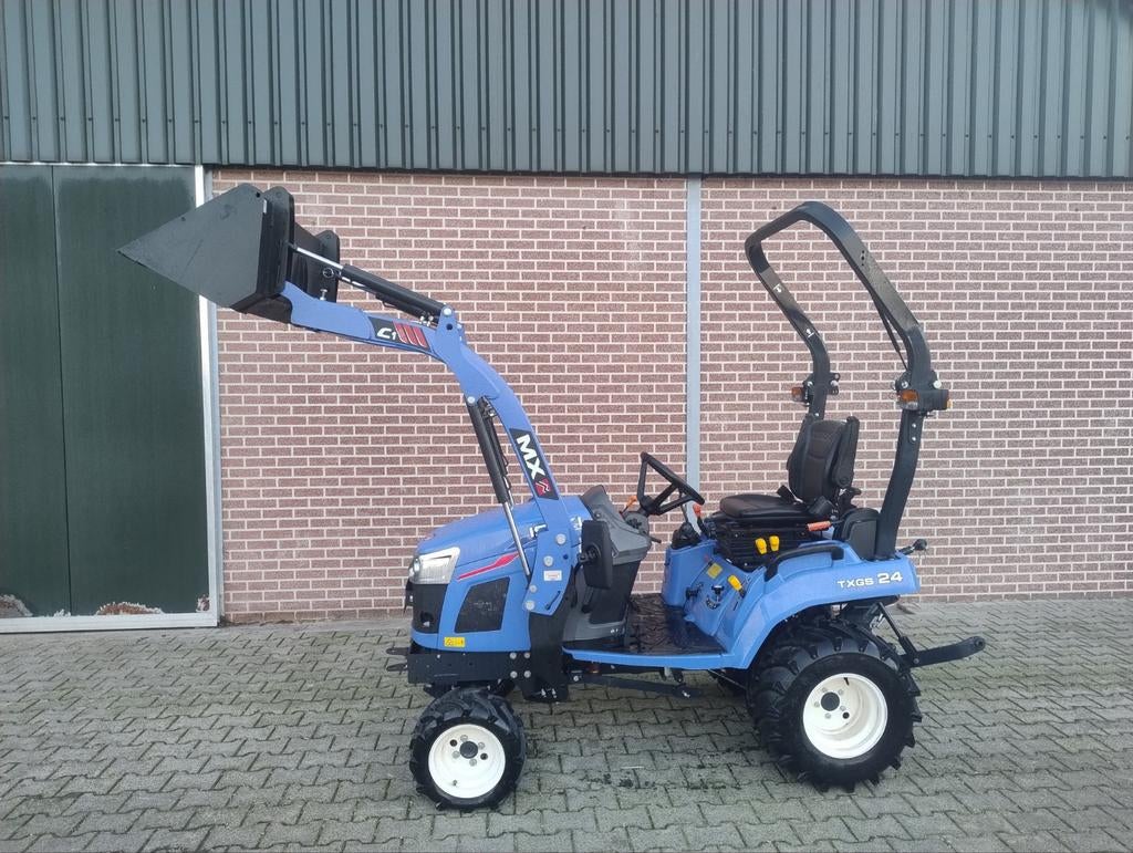Iseki TXGS 24 met voorlader (20uur!!!!), Tuin en Terras, Zitmaaiers, Ophalen of Verzenden