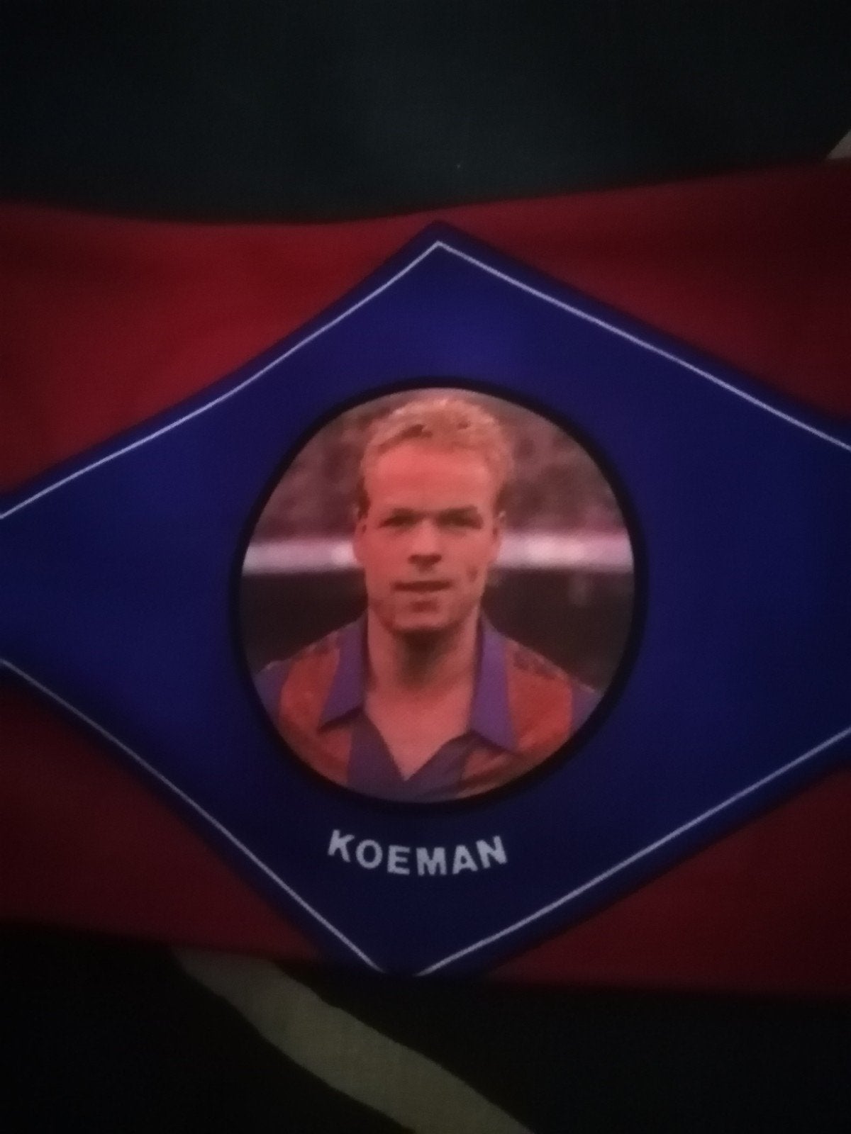 Fansjaal FC Barcelona uit de 80-er jaren., Ophalen