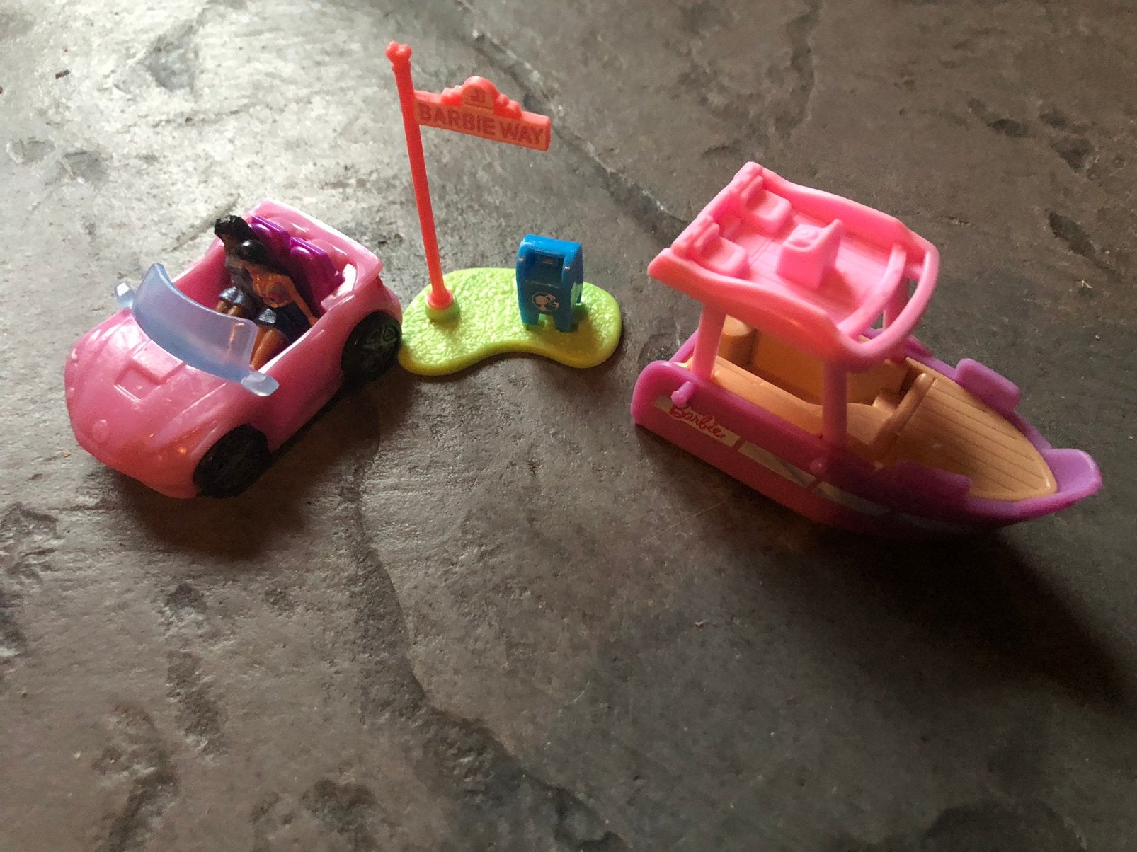 Barbie mini barbie land speel setje, Verzamelen, Ophalen, Zo goed als nieuw