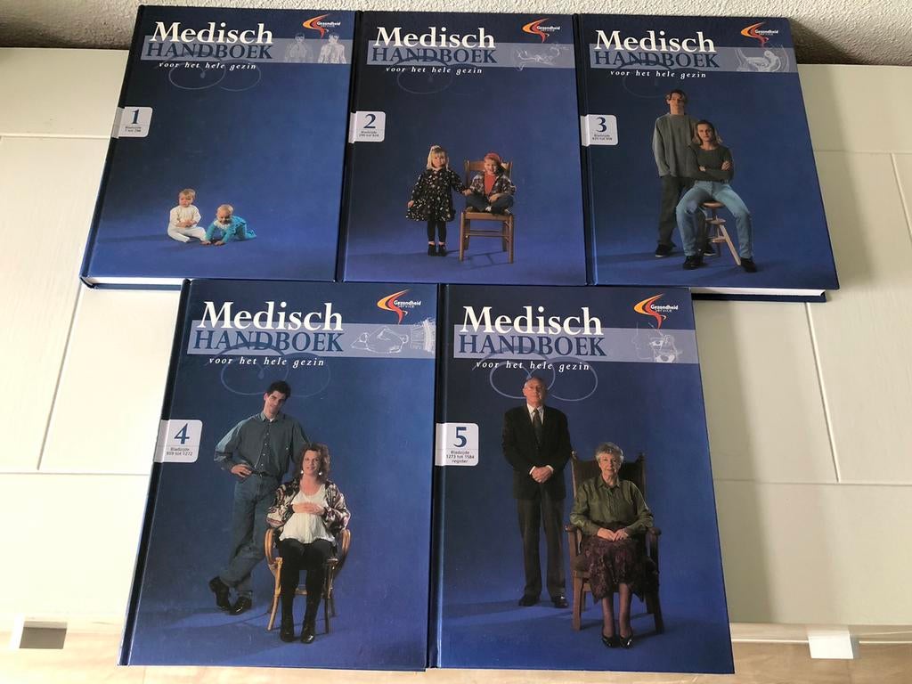 Medisch handboek voor het hele gezin. Deel 1 t/m 5, Boeken, Encyclopedieën, Gelezen, Medisch, Complete serie, Ophalen of Verzenden