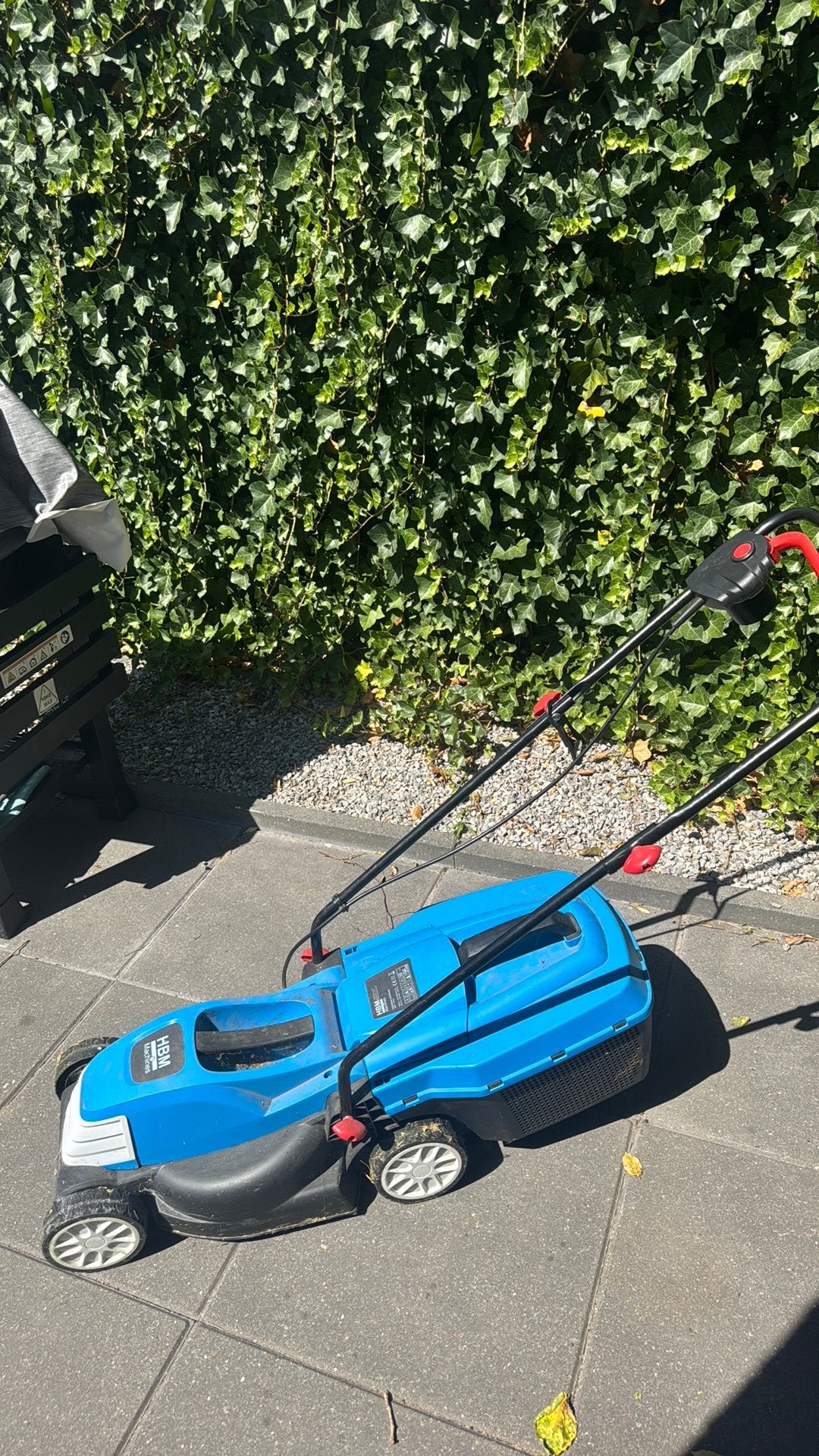 HBM 1300W Elektrische Grasmaaier / Gazonmaaier 32 cm, Ophalen, Zo goed als nieuw