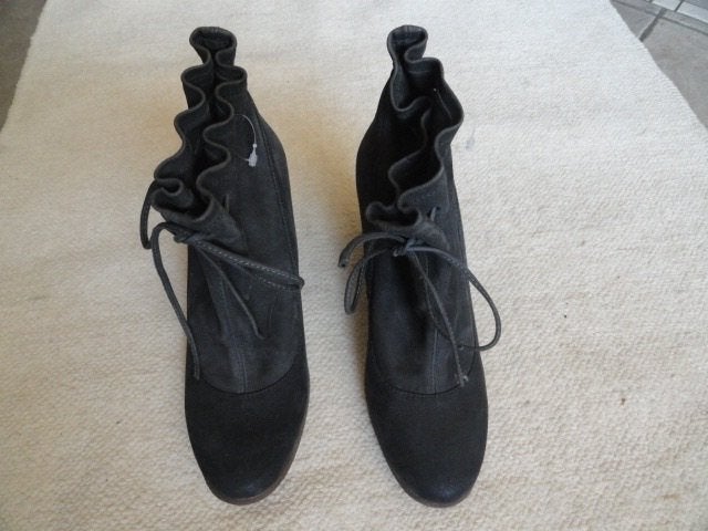 Unisa Nubuck Donkergrijze Wedge Enkellaarzen Maat 38, Verzenden, Zo goed als nieuw, Grijs
