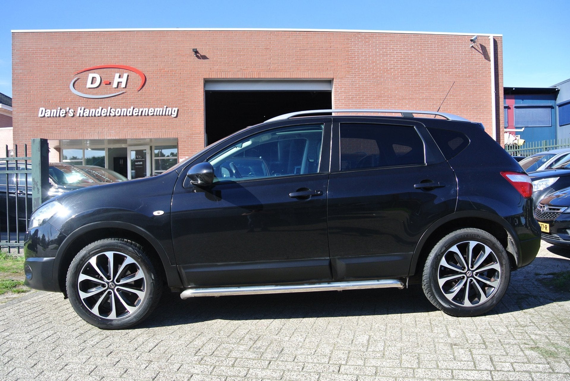 Nissan Qashqai 1.6 Connect Edition airco panoramadak inruil, Auto's, Voorwielaandrijving, Euro 5, Gebruikt, 1225 kg