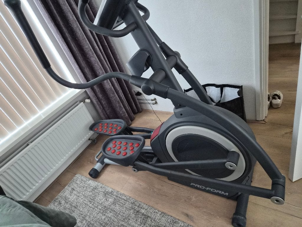 50 euroCrosstrainer Pro-Form 505 ZLE 50 euro, Ophalen, Gebruikt, Crosstrainer, Metaal