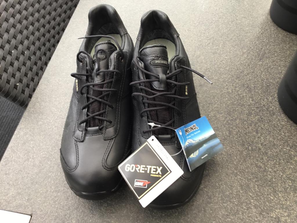 Meindl Gore-Tex schoenen, maat 42, nieuw, Ophalen of Verzenden, Nieuw, Zwart, Wandelschoenen