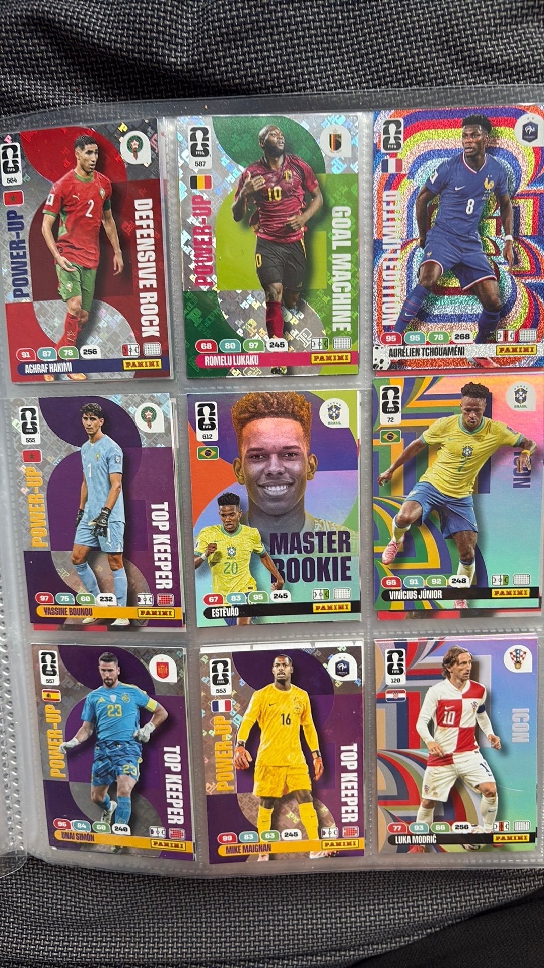 Panini FIFA World Cup 2026 – 9 Kaarten Estevao Vinicius, Hobby en Vrije tijd, Stickers en Plaatjes, Ophalen of Verzenden, Zo goed als nieuw