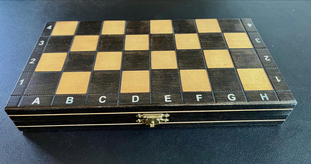 Houten Reis Schaakspel - Inklapbaar Schaakbord met Stukken, Een of twee spelers, Ophalen of Verzenden, Zo goed als nieuw, Reisspel