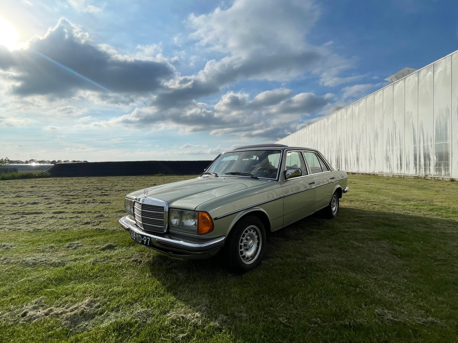 Mercedes-Benz w123 280e lpg belastingvrij APK vrij zuinig✅, Auto's, Achterwielaandrijving, 156 pk, 1435 kg, 727 kg