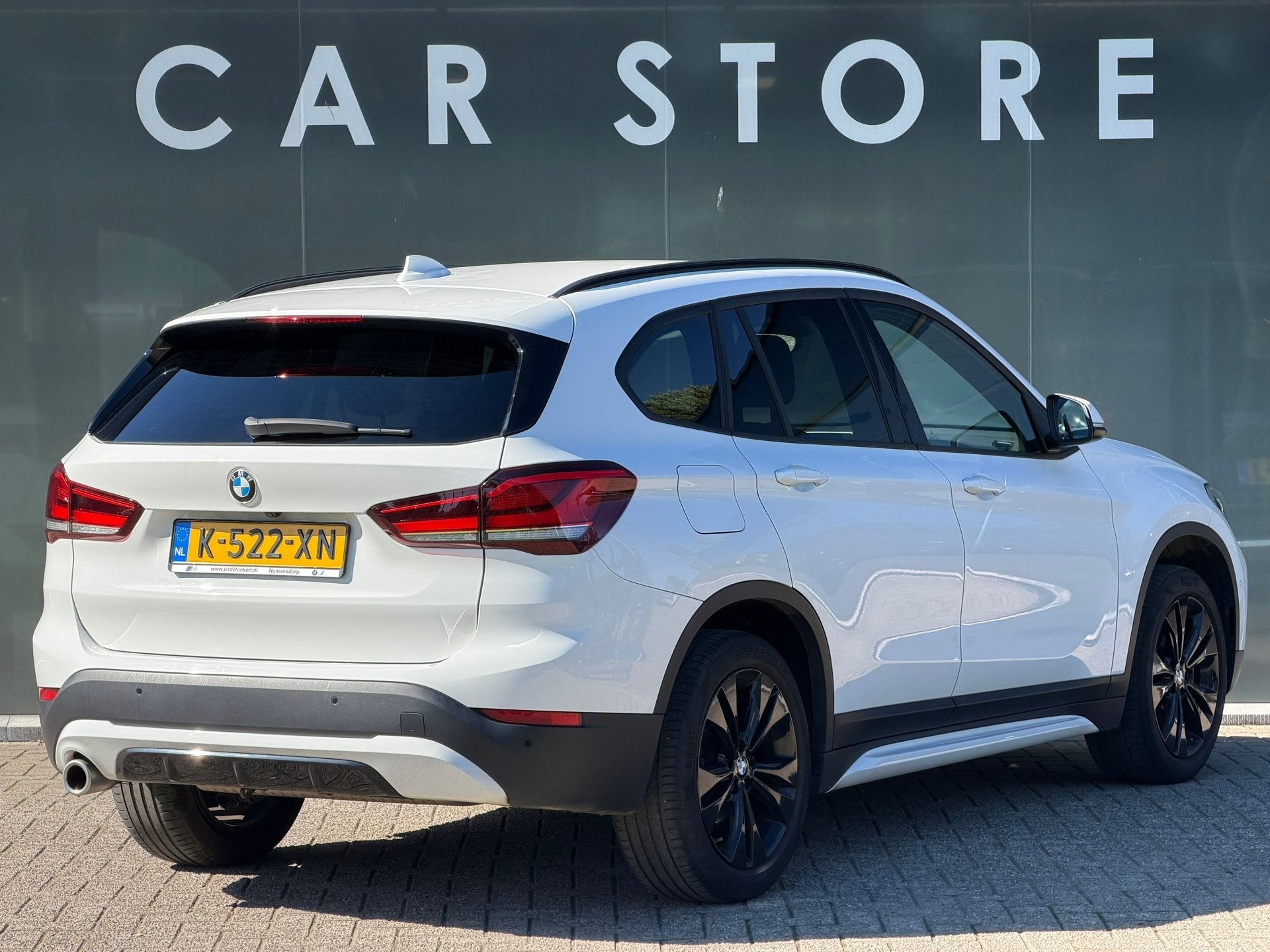 Foto 3 van BMW X1 SDrive18i High Executive CAMERA CARPLAY NAV TREKHAAK