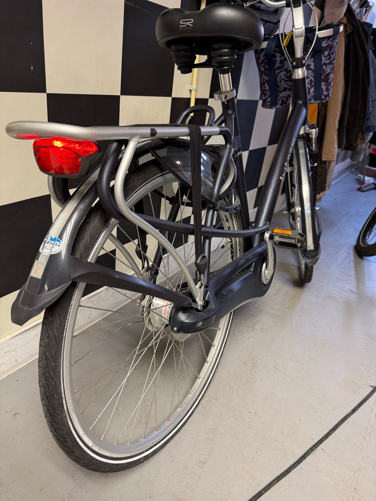 Batavus MAMBO Damesfiets - nieuwstaat, Ophalen, Versnellingen, Batavus, 56 cm of meer