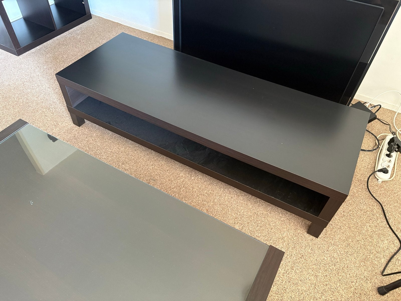 IKEA salontafel, tv-meubel, boekenkast - Gratis afhalen, Ophalen, Met plank(en), Gebruikt, 100 tot 150 cm