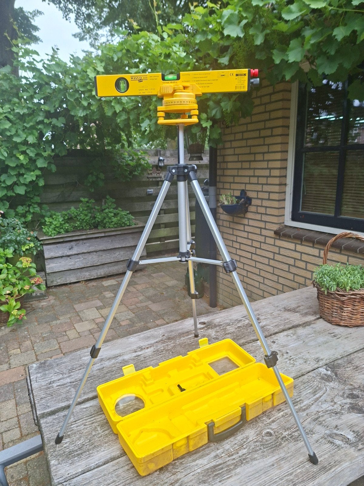 Wisvo Tools Profi Laser Waterpas met Statief en Koffer, Doe-het-zelf en Verbouw, Meetapparatuur, Ophalen of Verzenden
