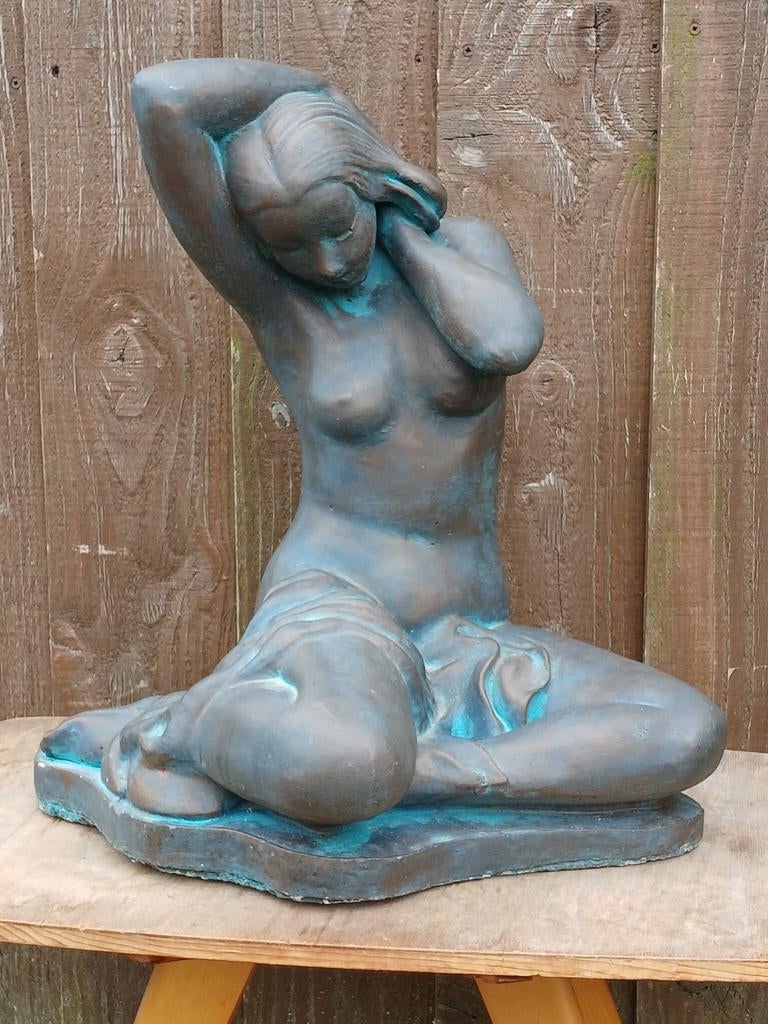Betonnen Beeld met Bronslook - Vrouwelijk Figuur, Weerbestendig, Ophalen of Verzenden, 20 - 50 cm, Steen of Keramiek
