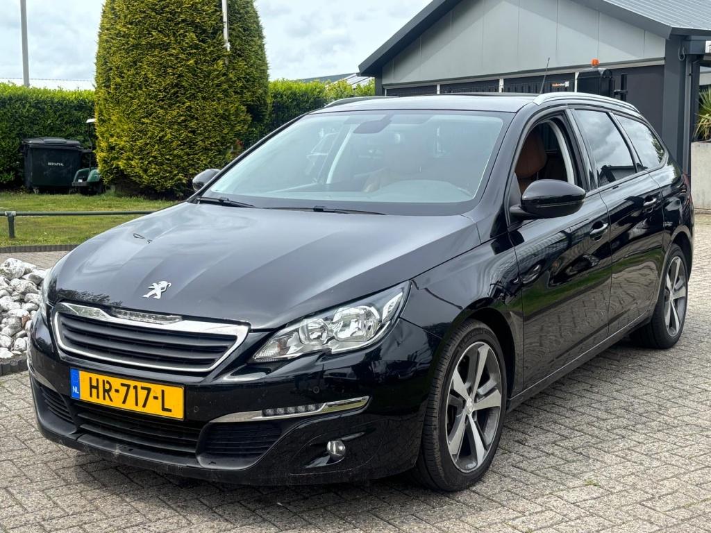 Peugeot 308 SW 1.6 BlueHDI Executive 2015 Leer Airco Camera, Gebruikt, 4 cilinders, Zwart, 140 €/maand